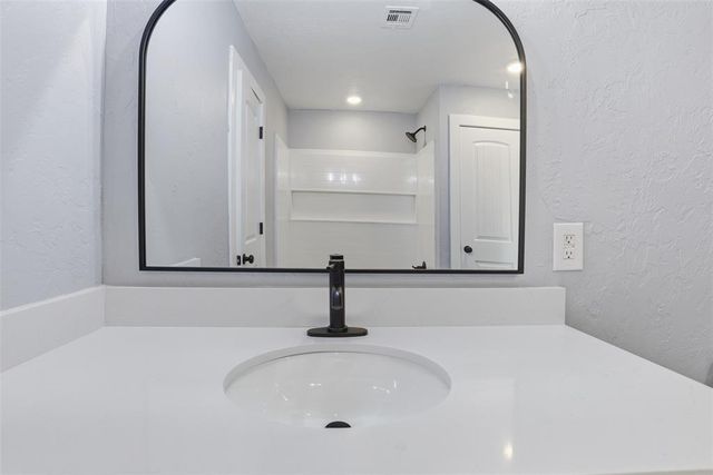 243 S Minnesota Avenue, Shawnee, OK 74801