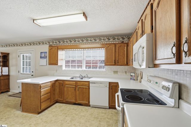 2519 S Blackstock Road, Landrum, SC 29356