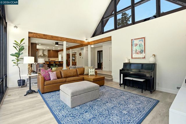 3196 Diablo View Rd, Lafayette, CA 94549