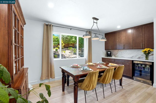 3196 Diablo View Rd, Lafayette, CA 94549