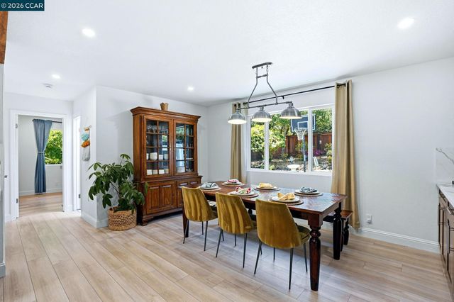 3196 Diablo View Rd, Lafayette, CA 94549