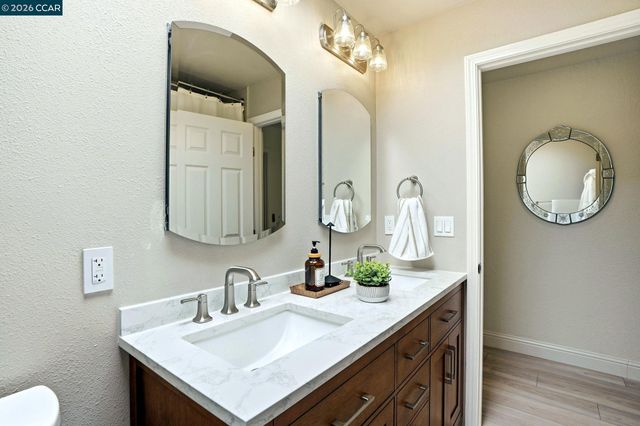 3196 Diablo View Rd, Lafayette, CA 94549