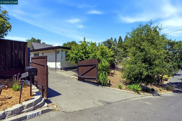 3196 Diablo View Rd, Lafayette, CA 94549