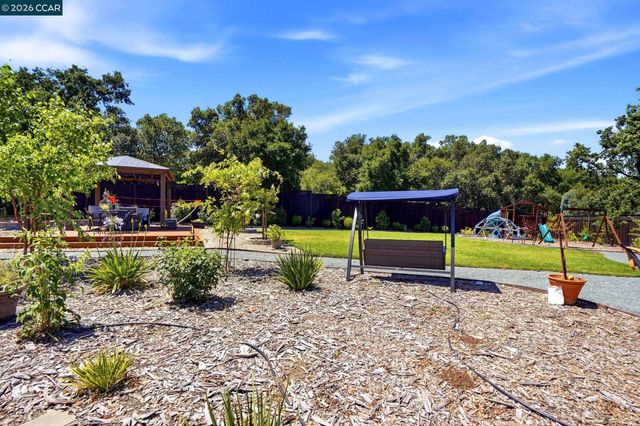3196 Diablo View Rd, Lafayette, CA 94549