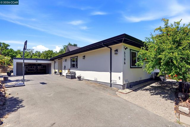 3196 Diablo View Rd, Lafayette, CA 94549