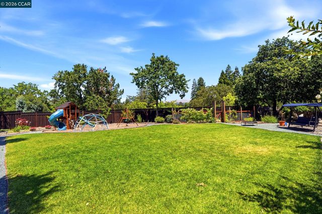 3196 Diablo View Rd, Lafayette, CA 94549