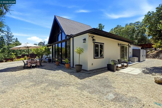 3196 Diablo View Rd, Lafayette, CA 94549