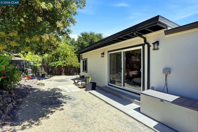 3196 Diablo View Rd, Lafayette, CA 94549