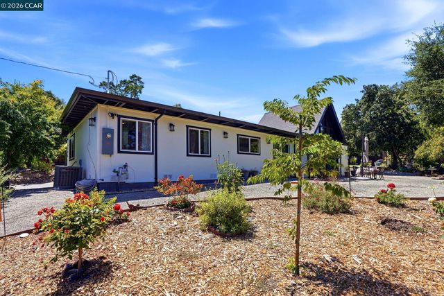 3196 Diablo View Rd, Lafayette, CA 94549