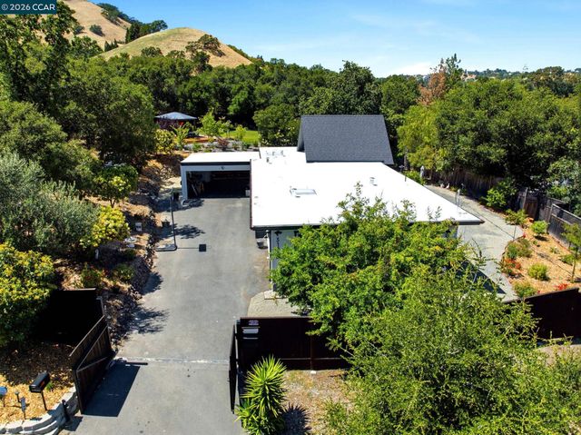 3196 Diablo View Rd, Lafayette, CA 94549