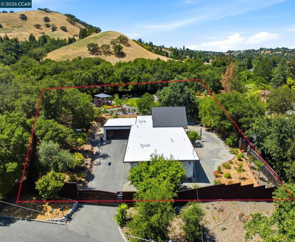 3196 Diablo View Rd, Lafayette, CA 94549