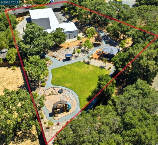 3196 Diablo View Rd, Lafayette, CA 94549