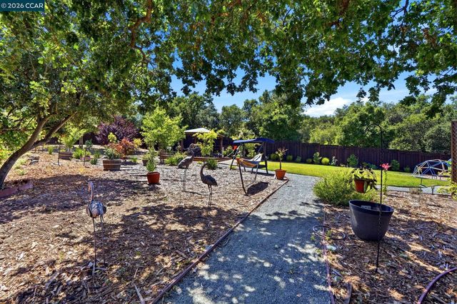 3196 Diablo View Rd, Lafayette, CA 94549