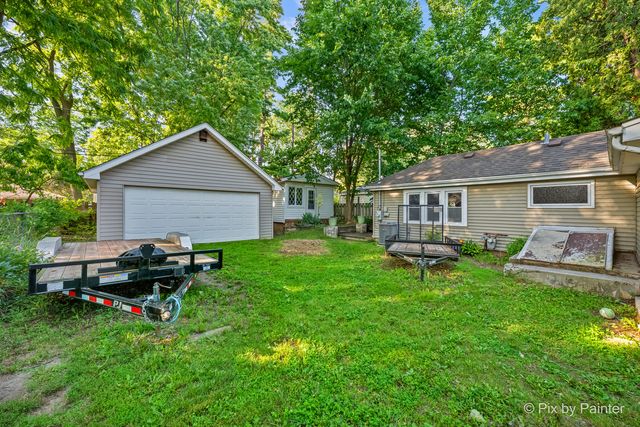 208 Opatrny Drive, Fox River Grove, IL 60021