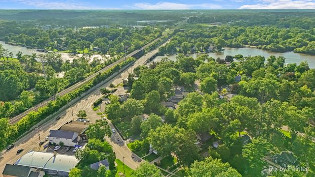 208 Opatrny Drive, Fox River Grove, IL 60021