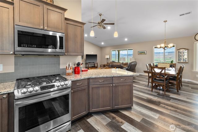 1561 Bitterbrush Drive, Ellensburg, WA 98926