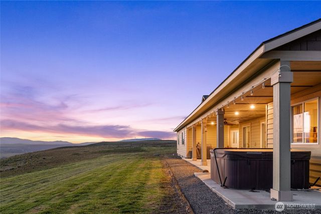 1561 Bitterbrush Drive, Ellensburg, WA 98926