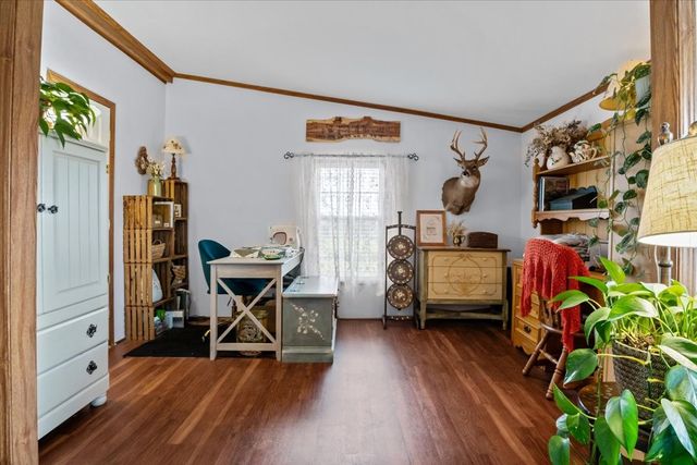1644 W Blue Creek Rd, Waverly, TN 37185
