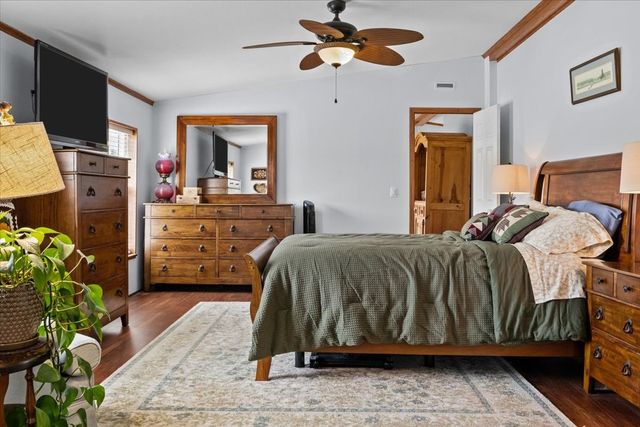 1644 W Blue Creek Rd, Waverly, TN 37185