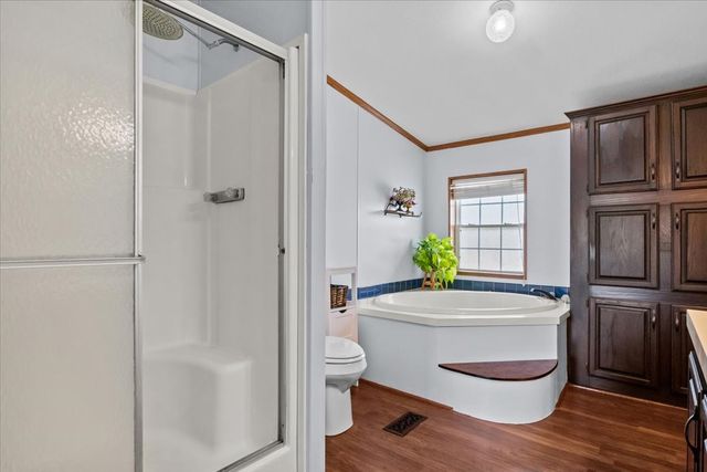 1644 W Blue Creek Rd, Waverly, TN 37185