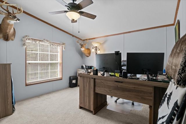 1644 W Blue Creek Rd, Waverly, TN 37185