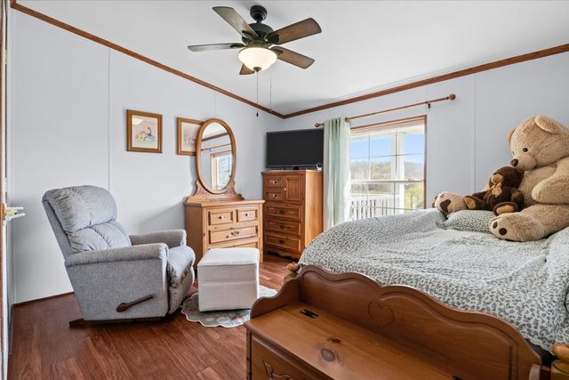1644 W Blue Creek Rd, Waverly, TN 37185