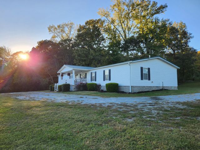 1644 W Blue Creek Rd, Waverly, TN 37185