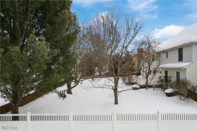 1613 Hastings Circle NW, Uniontown, OH 44685