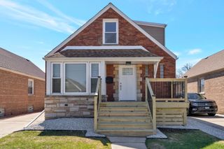 2825 W 84th Place, Chicago, IL 60652
