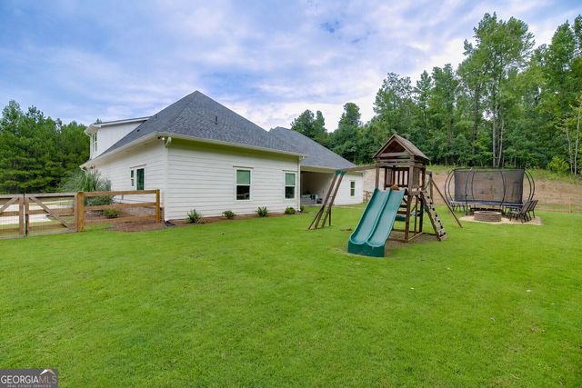 1077 Riverstone Drive, Social Circle, GA 30025