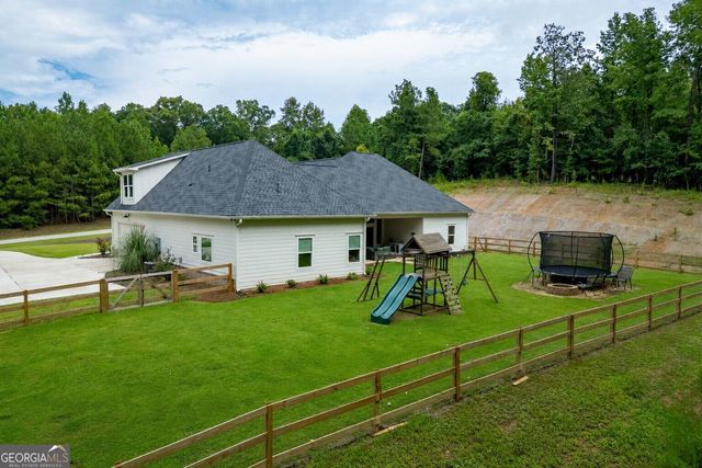 1077 Riverstone Drive, Social Circle, GA 30025