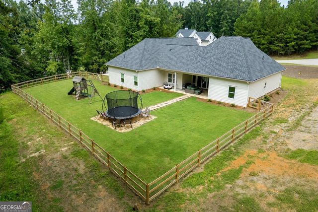 1077 Riverstone Drive, Social Circle, GA 30025