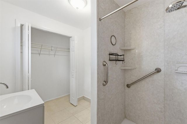 3230 51ST STREET N, St Petersburg, FL 33710