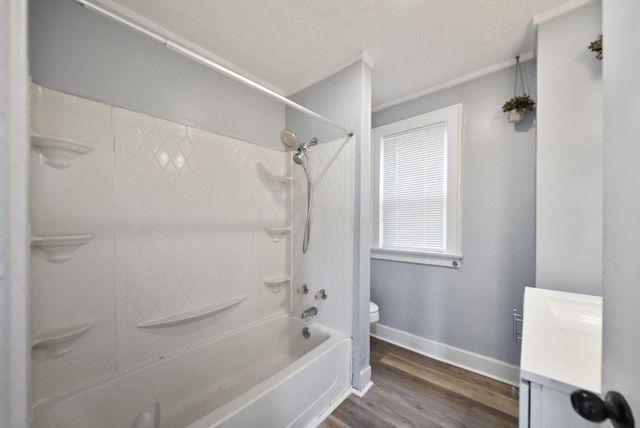 693 E 4th Avenue, Columbus, OH 43201