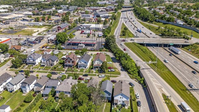 693 E 4th Avenue, Columbus, OH 43201