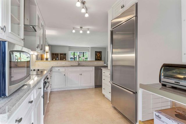 13329 Polo Club Road 105, Wellington, FL 33414