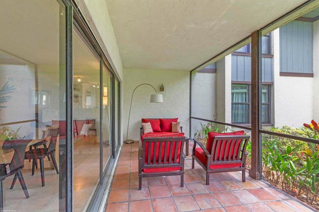 13329 Polo Club Road 105, Wellington, FL 33414