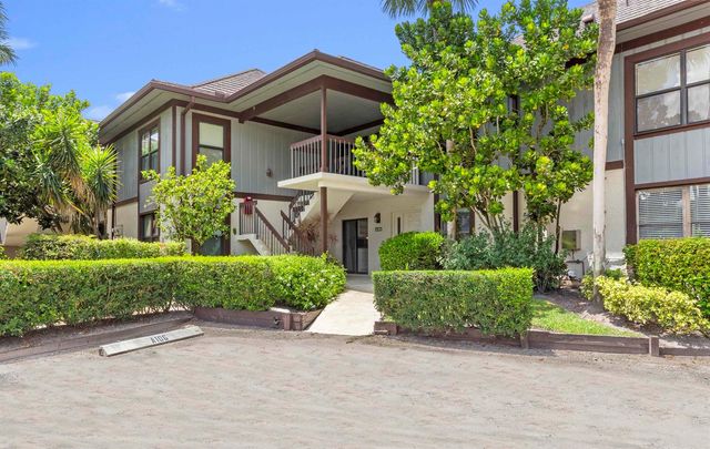 13329 Polo Club Road 105, Wellington, FL 33414