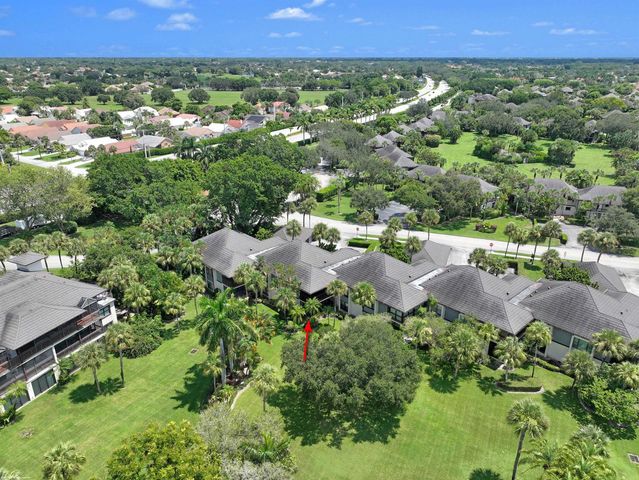 13329 Polo Club Road 105, Wellington, FL 33414