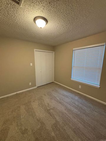 322 E Lee Avenue, Sherwood, AR 72120