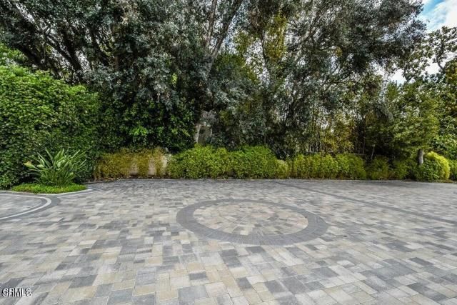 660 S Orange Grove Boulevard F, Pasadena, CA 91105