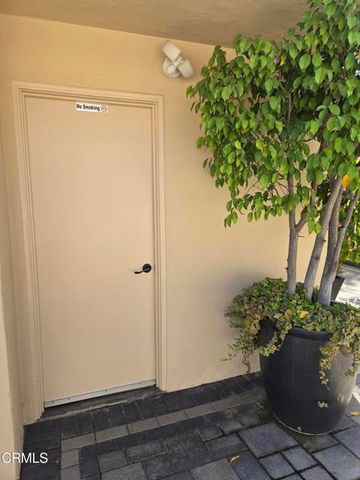 660 S Orange Grove Boulevard F, Pasadena, CA 91105