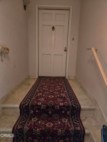 660 S Orange Grove Boulevard F, Pasadena, CA 91105