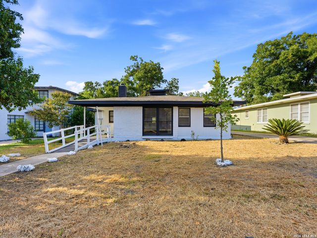 707 Chicago, San Antonio, TX 78210