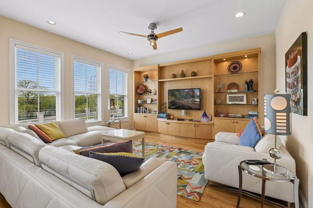 101 Main Street NE 8, Minneapolis, MN 55413