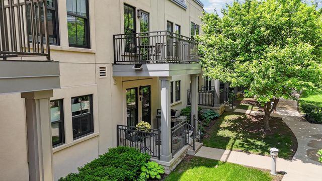 101 Main Street NE 8, Minneapolis, MN 55413