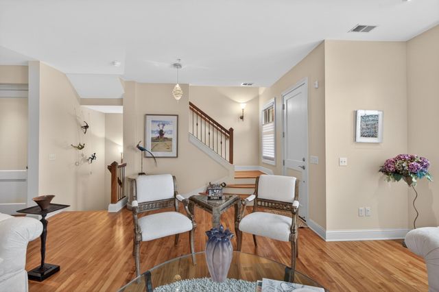 101 Main Street NE 8, Minneapolis, MN 55413