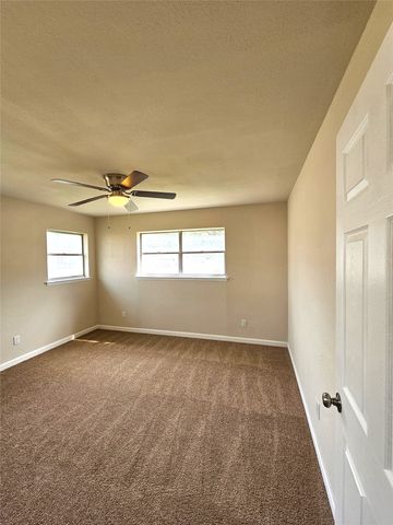 5629 Starlight Drive, Haltom City, TX 76117
