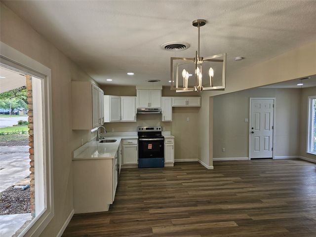 5629 Starlight Drive, Haltom City, TX 76117