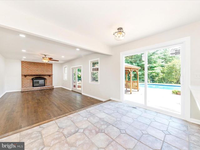 8395 BUCKEYE CT, Frederick, MD 21702